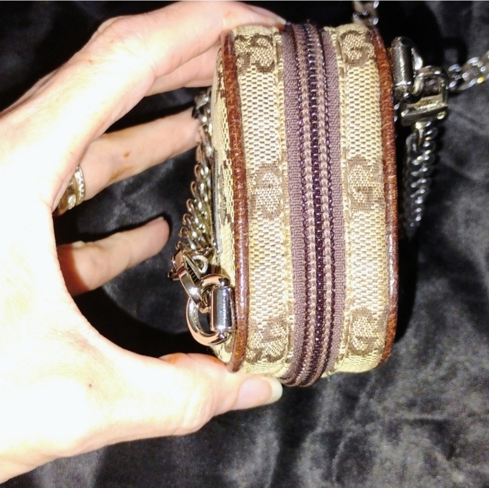 Gucci Mini Crossbody Pouch W/Camo Bear - Picture 6 of 14